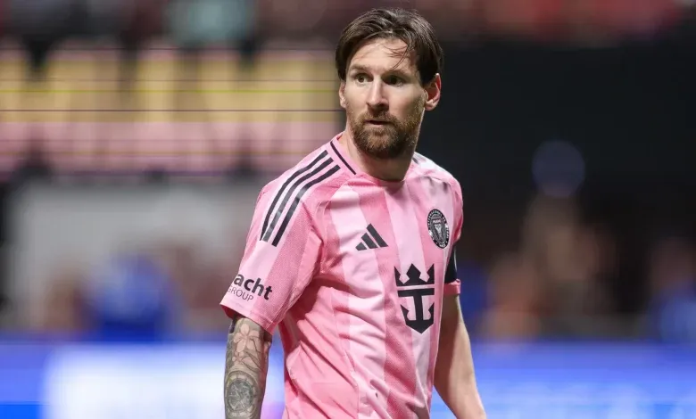 ليونيل ميسي خلال مباراة إنتر ميامي ضد مينيسوتا يونايتد في الدوري الأمريكي
