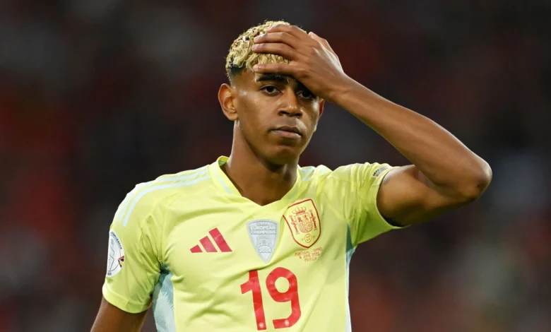 لامين يامال في ورطة.. تصريح ناري وضعه خارج سباق الكرة الذهبية!