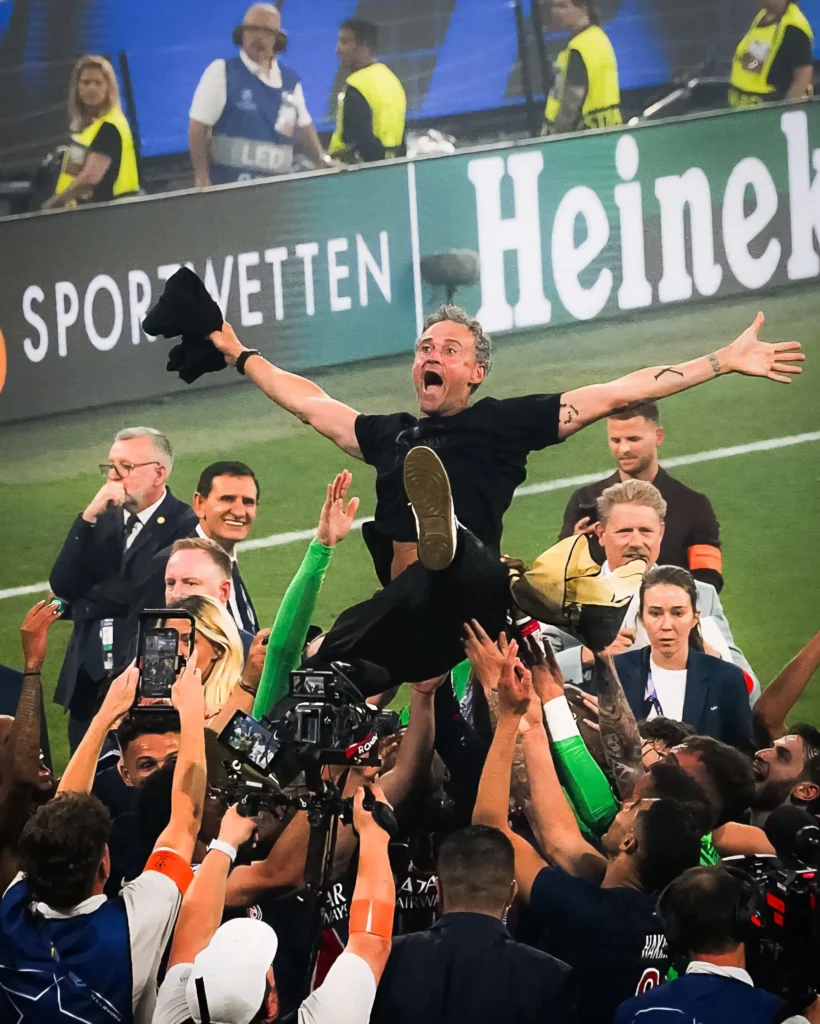 لويس إنريكي يدخل نادي العظماء: سادس مدرب يحقق دوري الأبطال مع فريقين مختلفين