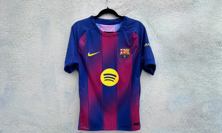 موعد طرح قميص برشلونة الحديد 2025-2026