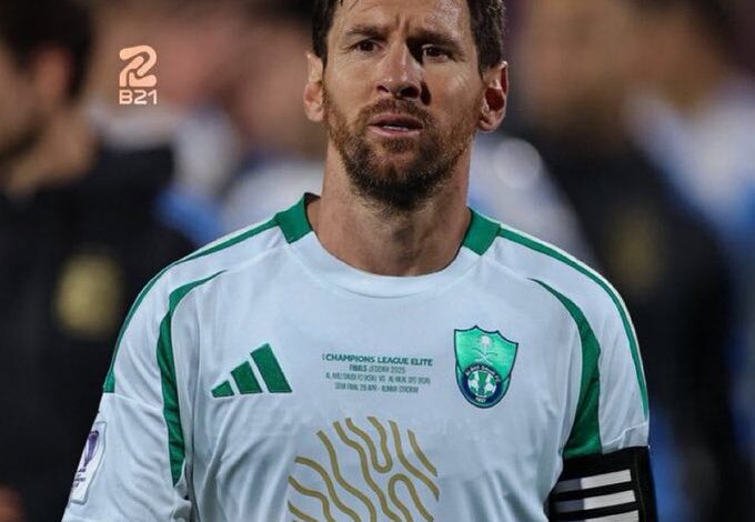 ليونيل ميسي لاعب الأهلي المحتمل
