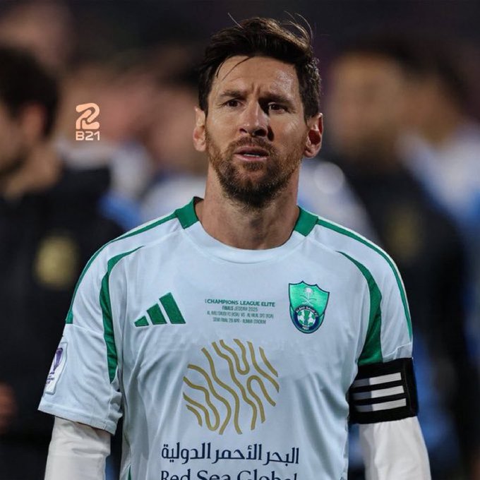 ليونيل ميسي لاعب الأهلي المحتمل