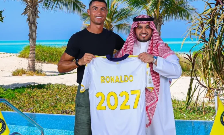 كريستيانو رونالدو يجدد عقده مع النصر السعودي