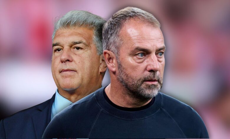 هانز فليك مدرب برشلونة وخوان لابورتا رئيس برشلونة