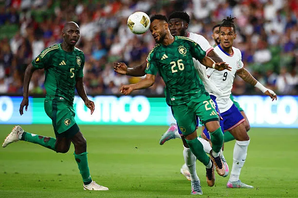 محاولات سعودية لم تنجح في مباراة أمريكا بالكأس الذهبية