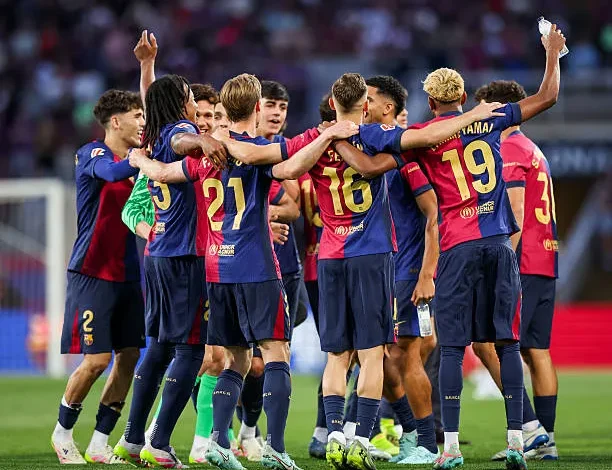 «تمت الصفقة».. برشلونة يُبرم أولى صفقاته الصيفية وينتصر على غريمه اللدود