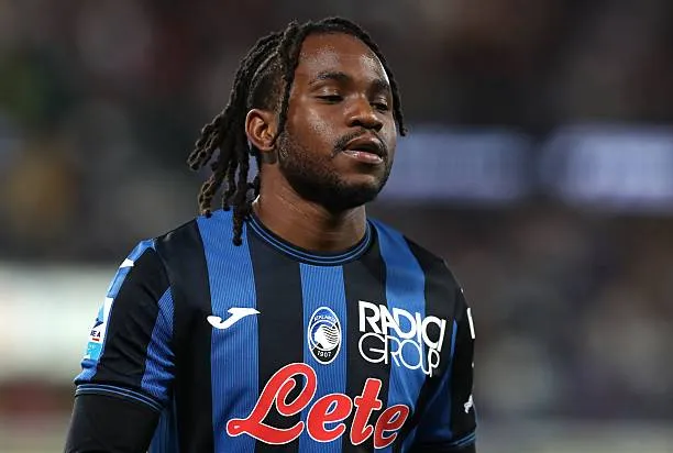 bergamo italy ademola lookman of هانز فليك يطلب التعاقد مع نجم الدوري الإيطالي بدلاً من لويس دياز