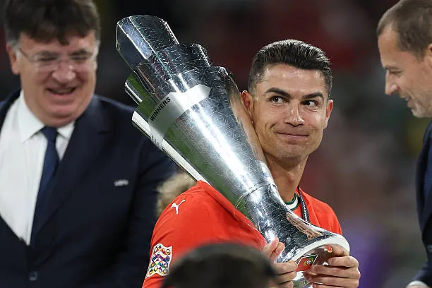 cristiano ronaldo of portugal ce كريستيانو يصدم الجميع بتصريح مثير بعد التتويج