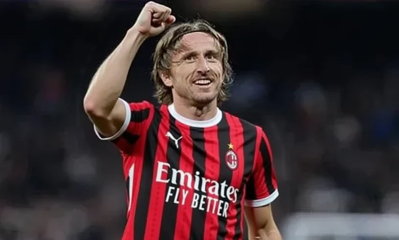 زلزال في سان سيرو.. ميلان يخطط للتعاقد مع لوكا مودريتش بعد رحيله عن ريال مدريد