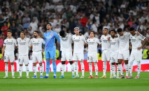 قبل أيام من كأس العالم .. نجم ريال مدريد يتعرض لإصابة خطيرة