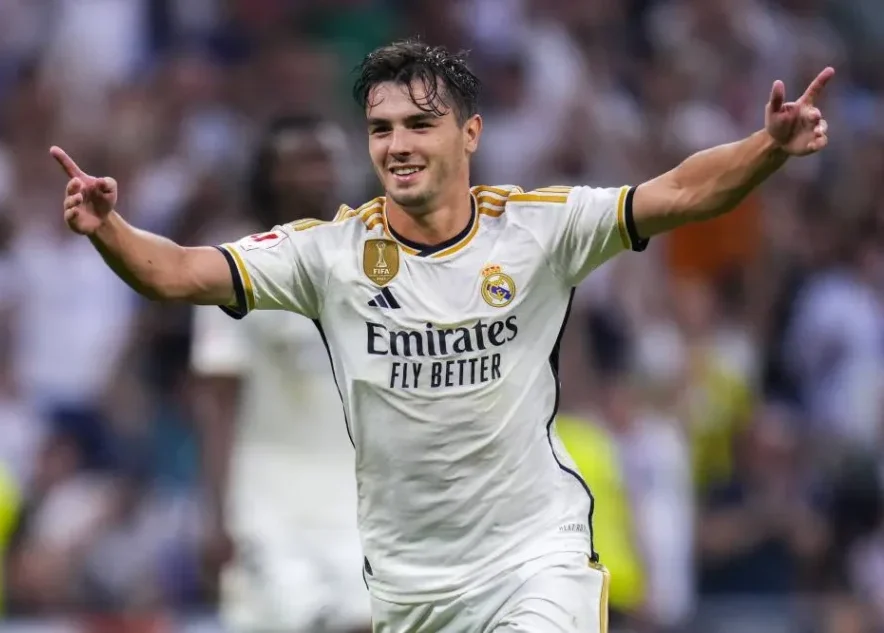 تشابي يُفاجئ الجميع: ابراهيم دياز سيكون ركيزة أساسية في ريال مدريد!