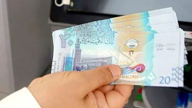 سعر الدينار الكويتي مقابل الجنيه المصري اليوم.. مفاجآت في الأسعار بالبنوك