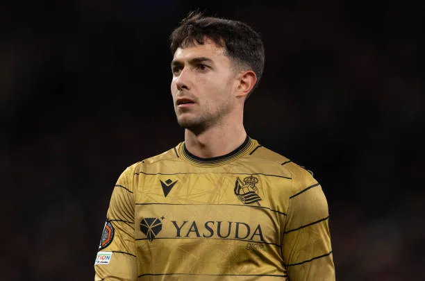 manchester england martin zubime بسبب ألونسو .. زوبيميندي يقترب من ريال مدريد رغم اتفاقه مع آرسنال!