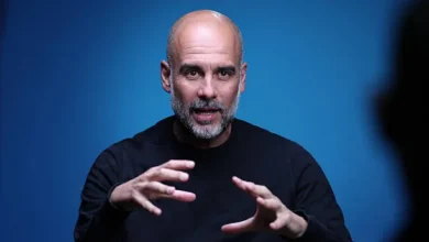 manchester england pep guardiola 2 رد غير متوقع من غوارديولا يحسم الجدل بين موهبة يامال وأسطورة ميسي