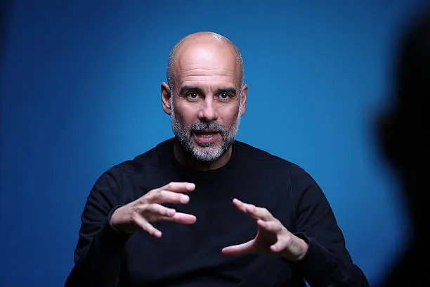 manchester england pep guardiola 2 رد غير متوقع من غوارديولا يحسم الجدل بين موهبة يامال وأسطورة ميسي