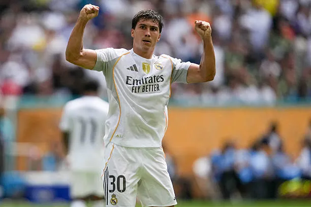 غونزالو غارسيا مهاجم ريال مدريد