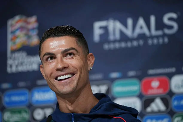 munich germany cristiano ronaldo 3 مفاجأة مدوية .. كريستيانو رونالدو يلمّح لإمكانية اللعب إلى جانب ليونيل ميسي!