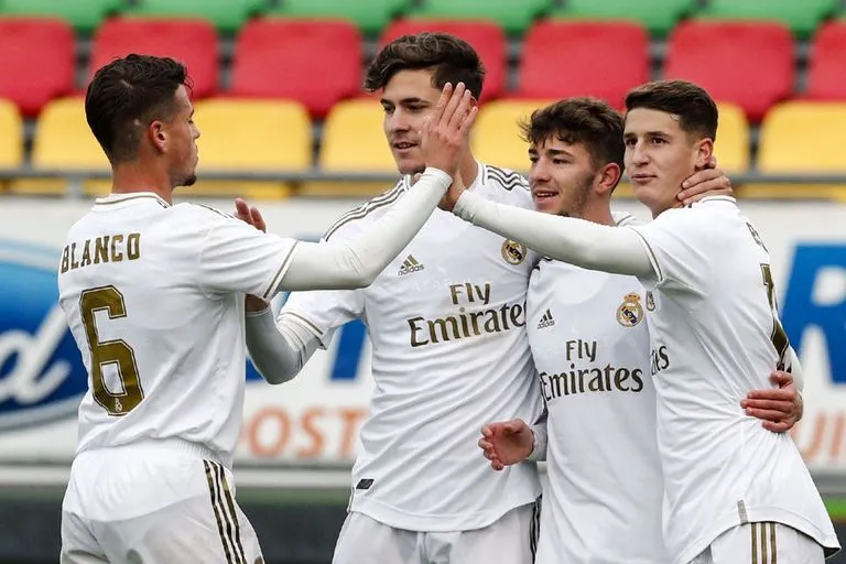مفاجأة في سوق الانتقالات.. موهبة مغربية تودع ريال مدريد دون ظهور رسمي