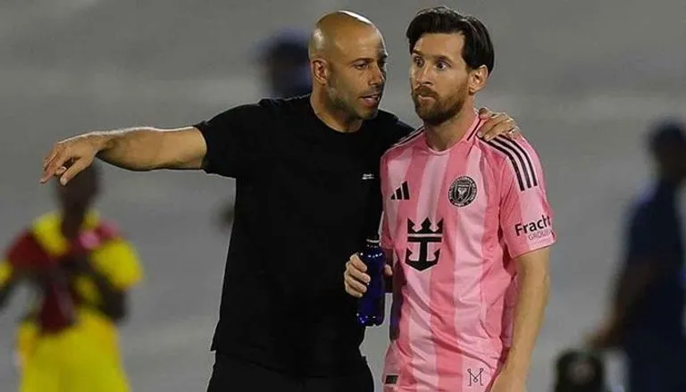 ليونيل ميسي لاعب إنتر ميامي وماسكيرانو مدرب الفريق