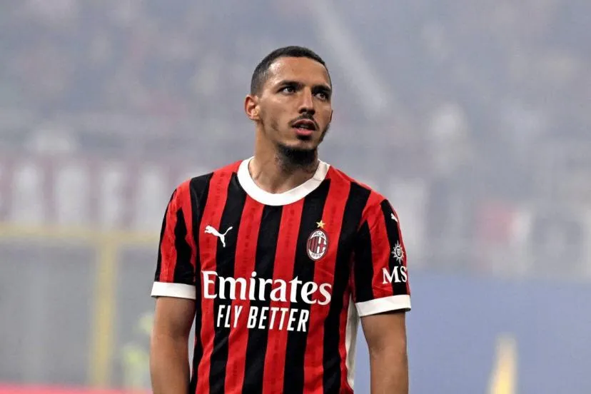 اسماعيل بن ناصر لاعب نادي ميلان الإيطالي