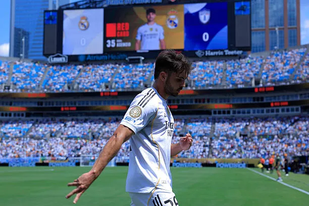 راؤول أسينسيو لاعب ريال مدريد