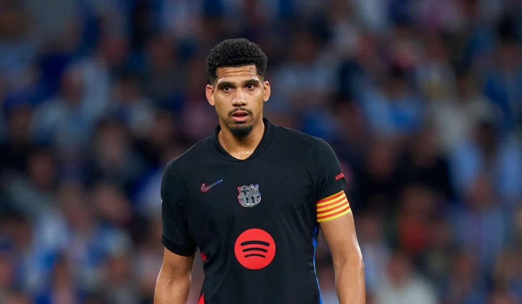 رونالد أراوخو لاعب برشلونة
