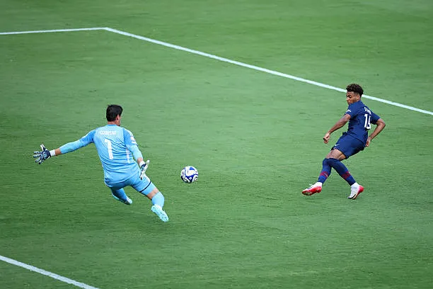 ديزيري دوي ضد كورتوا في كأس العالم للأندية