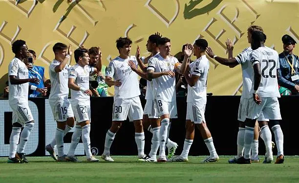 نجم ريال مدريد يرفض توتنهام بشكل مفاجئ