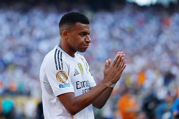 كيليان مبابي لاعب ريال مدريد