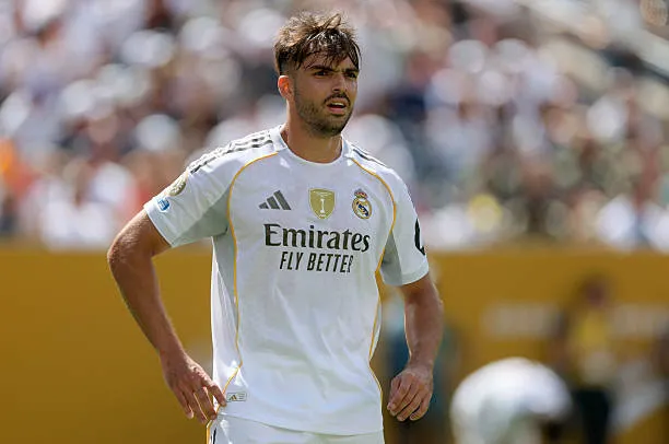 راؤول أسينسيو لاعب ريال مدريد