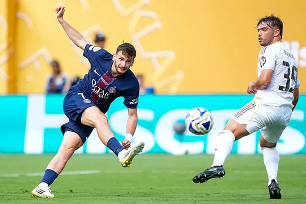 ريال مدريد يرد على الهزيمة الثقيلة من باريس بثلاث صفقات مدوية قبل غلق الميركاتو