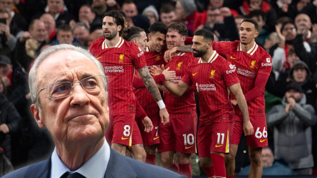 فلورنتينو بيريز رئيس نادي ريال مدريد ولاعبي ليفربول الإنجليزي