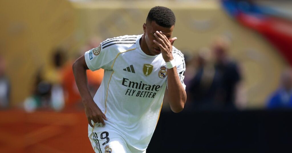 كيليان مبابي لاعب ريال مدريد