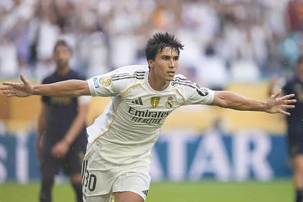 غونزالو غارسيا مهاجم ريال مدريد