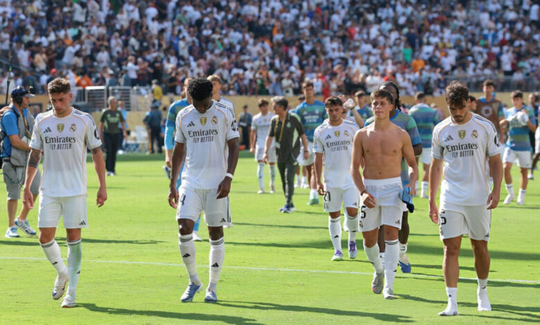 لاعبي ريال مدريد الإسباني