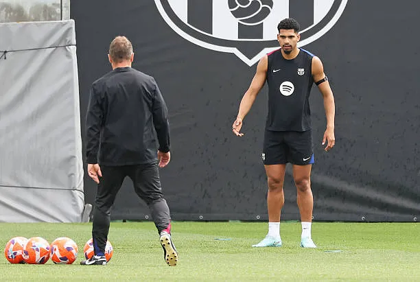 رونالد أراوخو لاعب برشلونة