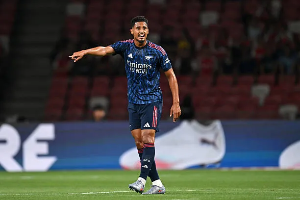 ويليام ساليبا لاعب أرسنال الإنجليزي