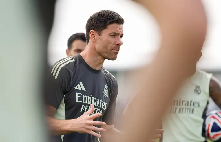 تشابي ألونسو مدرب ريال مدريد الإسباني