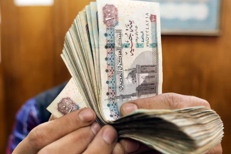 القرار بقي رسمي .. الحكومة تعلن زيادة تاريخية في مرتبات الموظفين وتصرف قريبًا