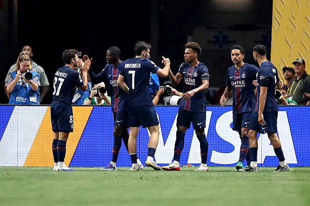 بعد اهتمام ريال مدريد .. باريس يطلب سعر خيالي للتخلي عن نجم الفريق