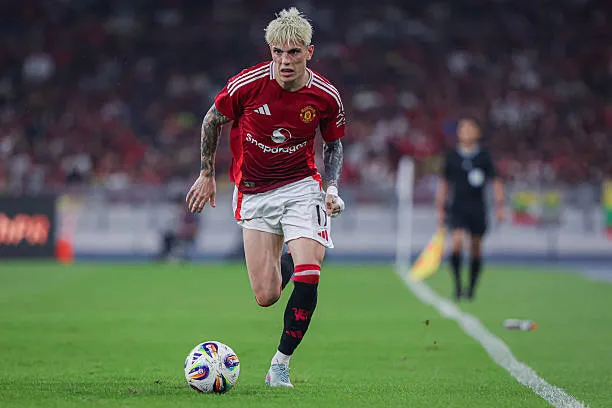 غارناتشو يقترب من ارتداء قميص تشيلسي في صفقة ضخمة