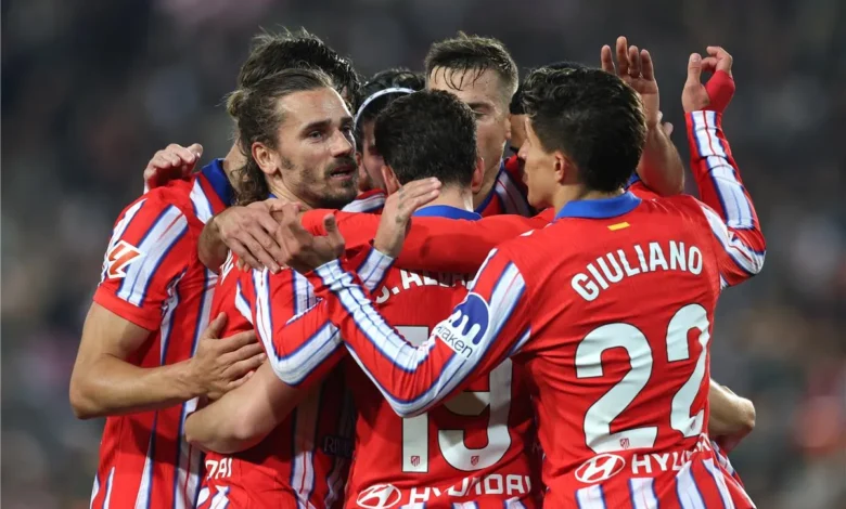 برشلونة يراقب موهبة دفاعية من أتلتيكو مدريد.. القرار مؤجل حتى إشعار آخر