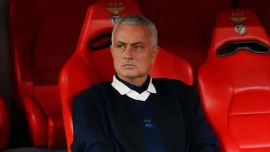 جوزيه مورينيو يعود إلى بنفيكا بشكل رسمي مدربًا حتى 2027