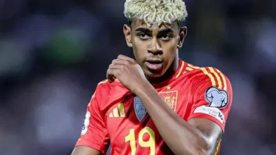 إصابة لامين يامال تُشعل القلق في برشلونة ومعسكر إسبانيا