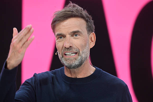 كلوب يرد على حقيقة تدريبه ريال مدريد